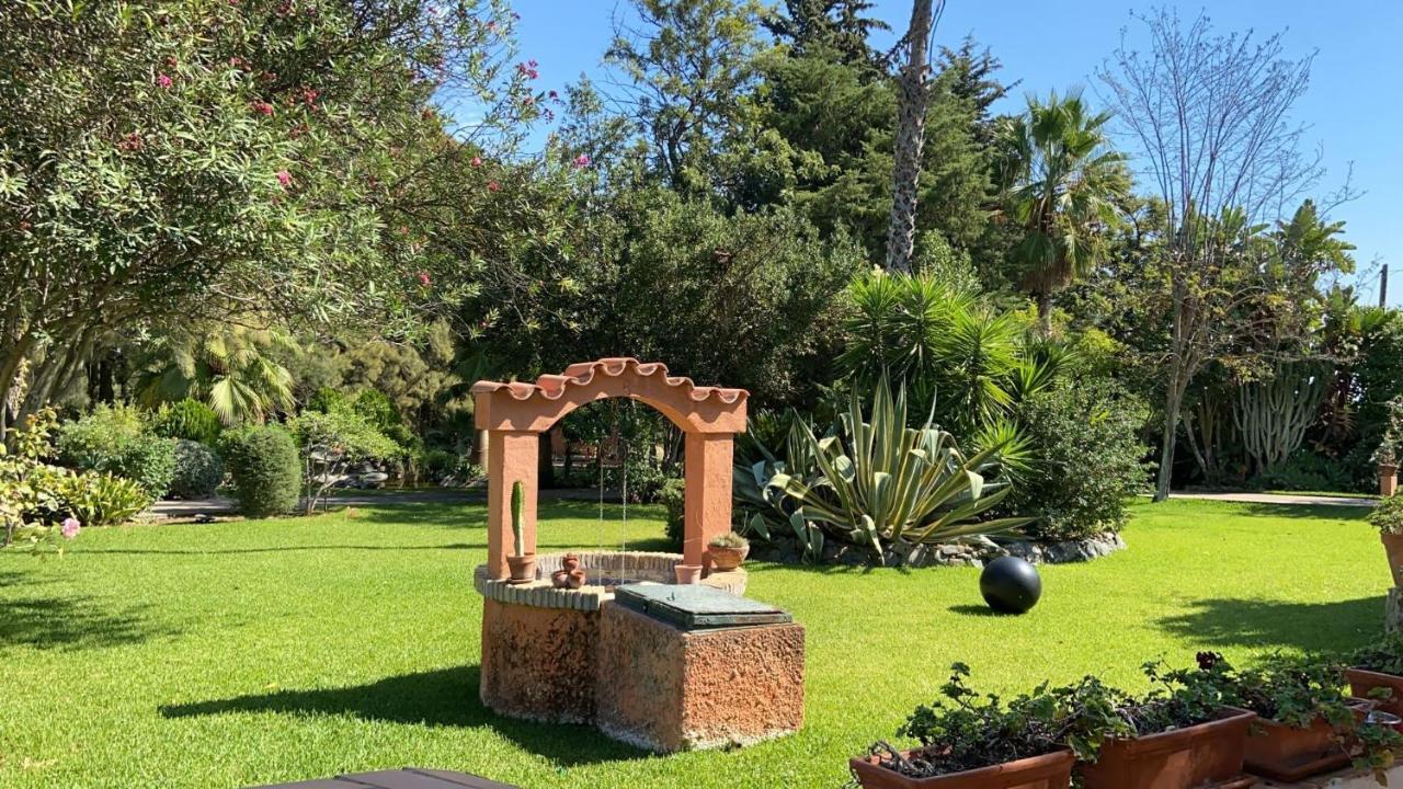 La Casa Del Torreon Bed & Breakfast อัลฆาราเก ภายนอก รูปภาพ