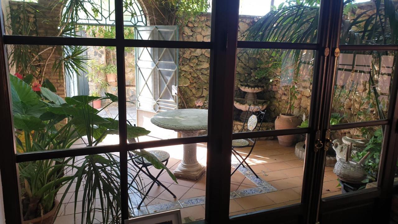 La Casa Del Torreon Bed & Breakfast อัลฆาราเก ภายนอก รูปภาพ